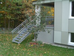 Aussentreppe gerade-057